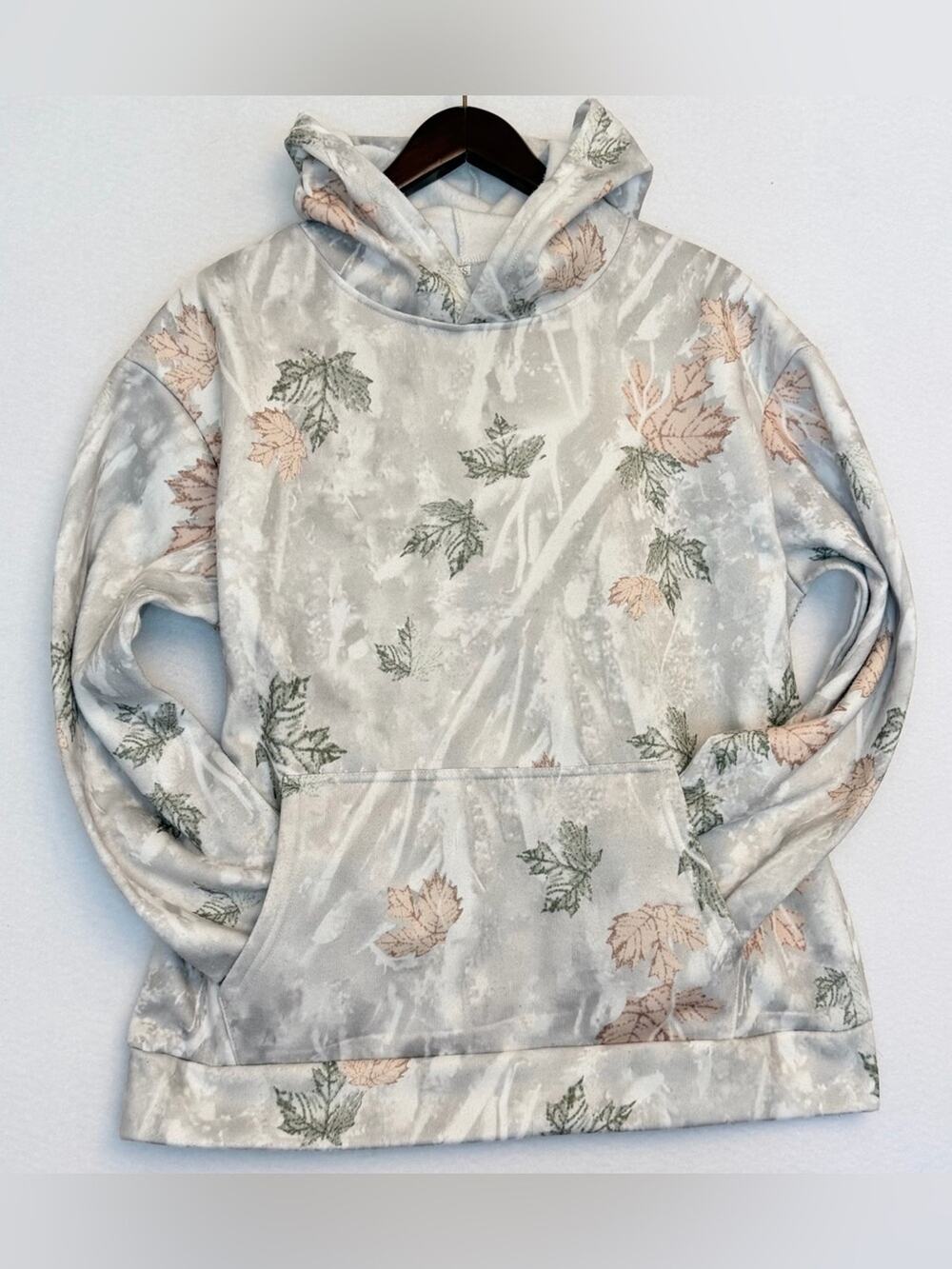 Men’s Small Fall Camo Hoodie Leaf Print Gray Green Pullover Kangaroo Pocket